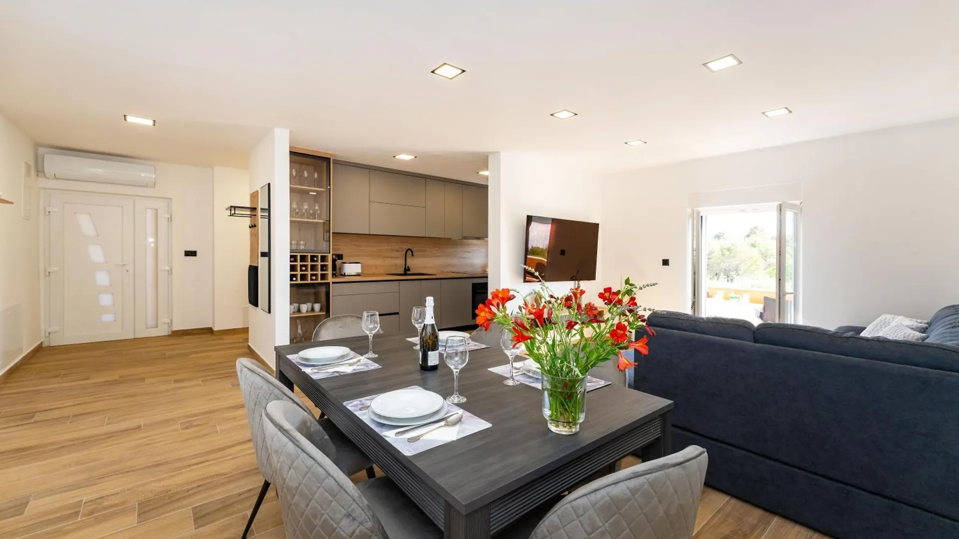 Luxury Apartment Luce의 연락처